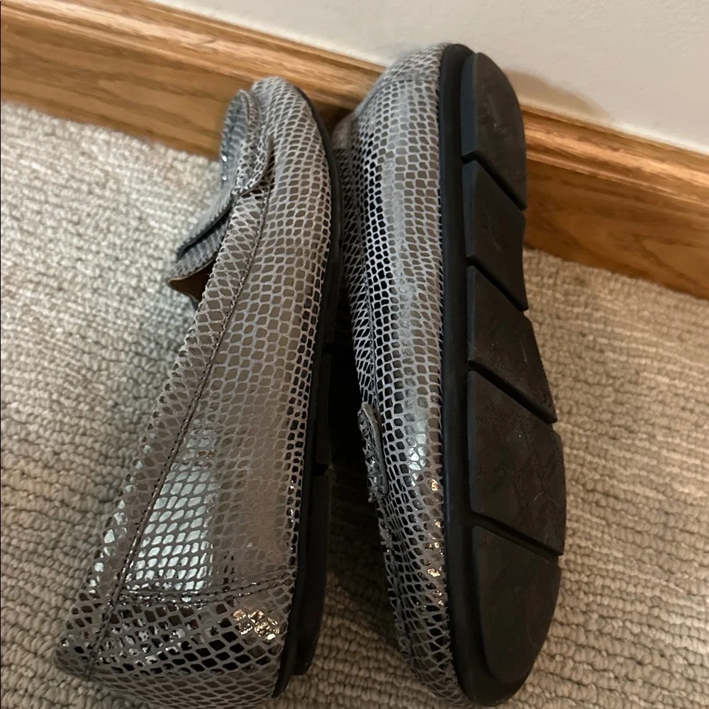 Vionic Chill Larrun loafer in metallic snake-print leather